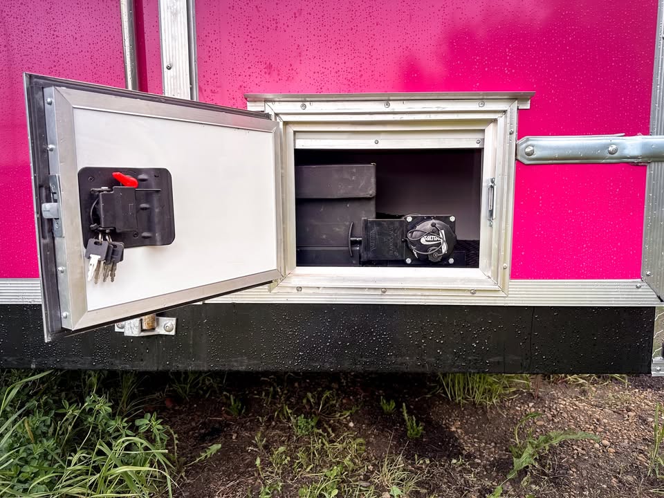 2026 Custom Dog Grooming Trailer - Image 8