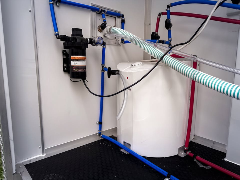 2026 Custom Dog Grooming Trailer - Image 9